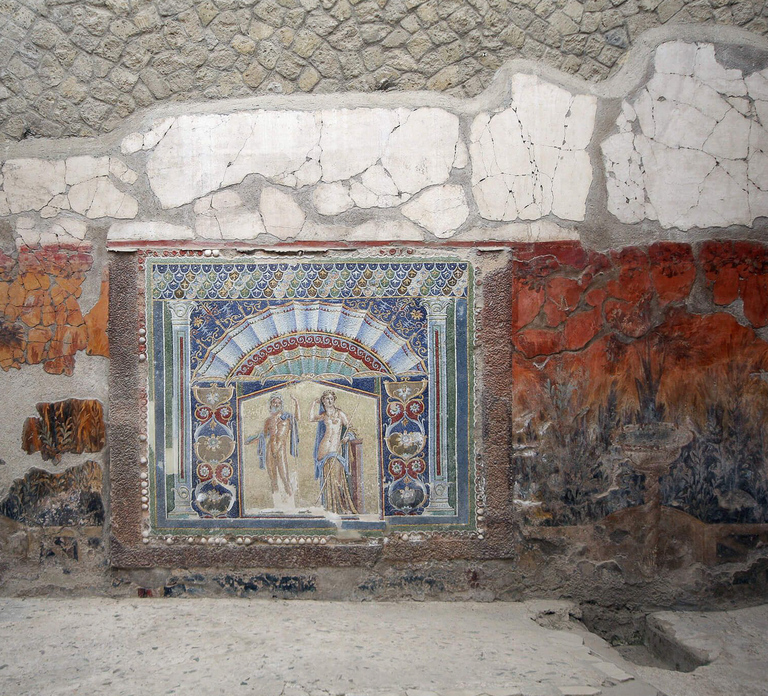 From Naples: Pompeii and Herculaneum Tour with Lunch