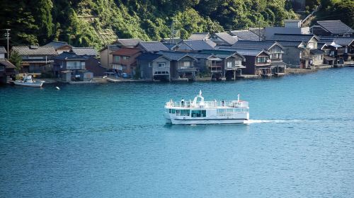 Amanohashidate + Ine Funaya 1-Day Tour [9-Person Group] with Cruise + Cable Car Ride|Optional Wisdom Hot Spring Day Tours