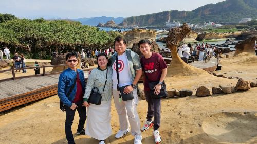 From Taipei: Shifen, Jiufen, and Yehliu Geopark Day Tour Day Tours