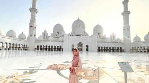 Qasr Al Watan + Mosque + Louvre Abu Dhabi Day Tour | Optional 2-6 Person Chinese Join-in Tour Day Tours