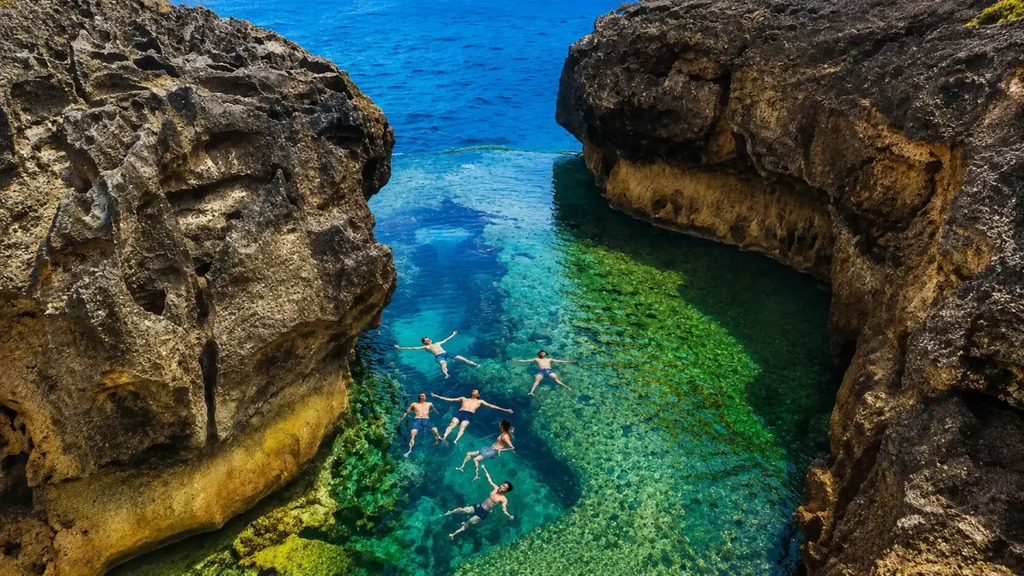 Nusa Penida West Tour Package with Return Fast Boat, Private Car & Lunch