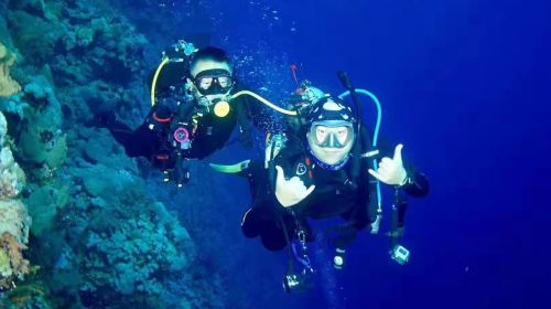 Deep Blue Diving