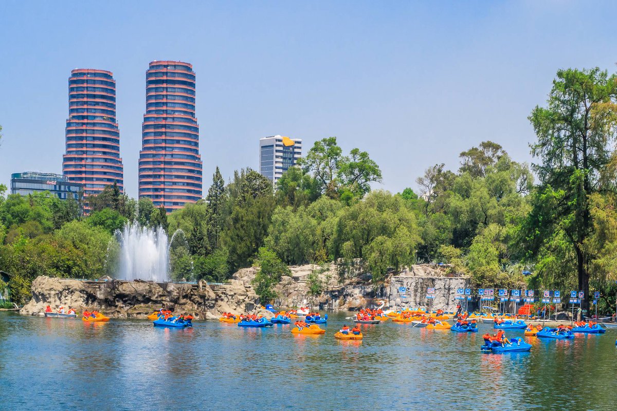 Private Tour to Chapultepec Park by Bike