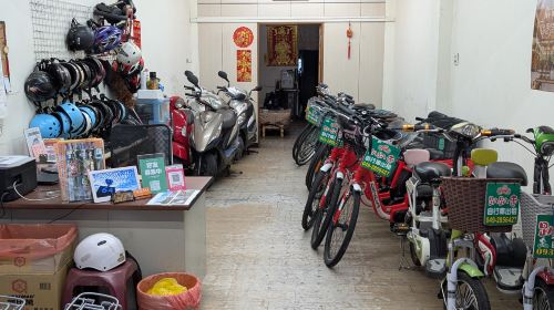 Sun Moon Lake Bike & E-vehicle Rentals with Optional Boat Ticket