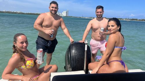 Snorkel & Millionaire Row - Private Miami Boat Tour w/ Drinks