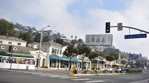 20-Minute Tour: Hollywood Blvd to Sunset Blvd in a Ferrari Day Tours