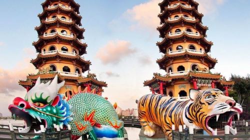 Kaohsiung private charter one-day tour – The Pier2 Art Center, Cijin Island