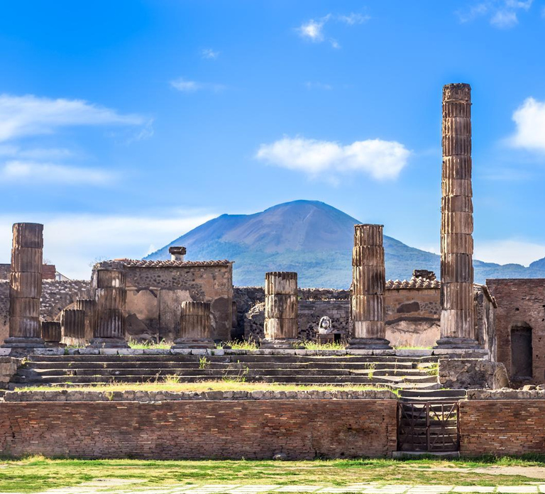 From Naples/Pompeii: Herculaneum, Vesuvius, and Pompeii Trip