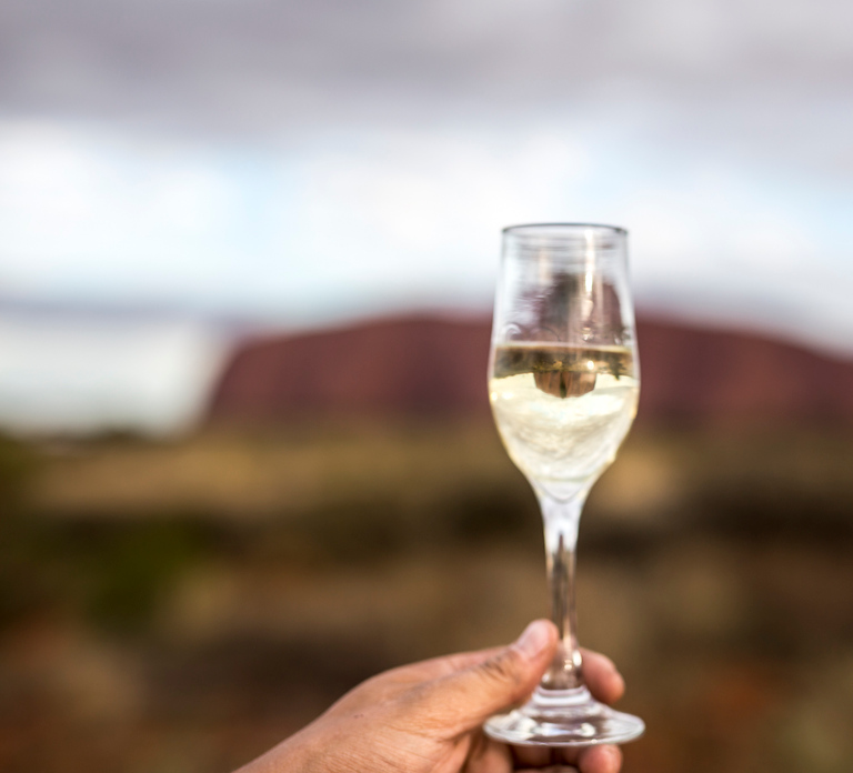 From Alice Springs: Day Trip to Uluru with BBQ Dinner