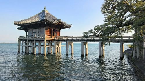 1-day tour to Lake Biwa, Shirahige Shrine and Omihachiman in Shiga, Japan