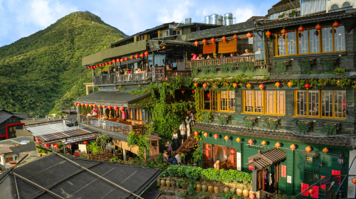 Yehliu + Jiufen Old Street + Shifen Old Street 1-day tour (Cantonese guide) Day Tours