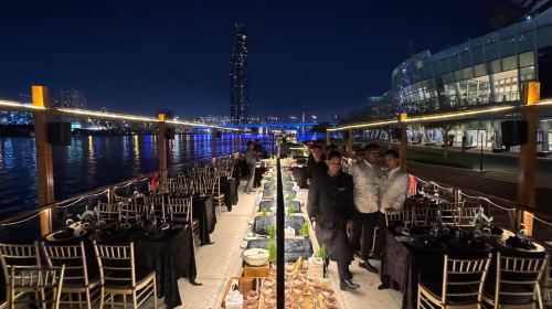 Luxury Dubai Canal Cruise with La Perle show (Gold Ticket)
