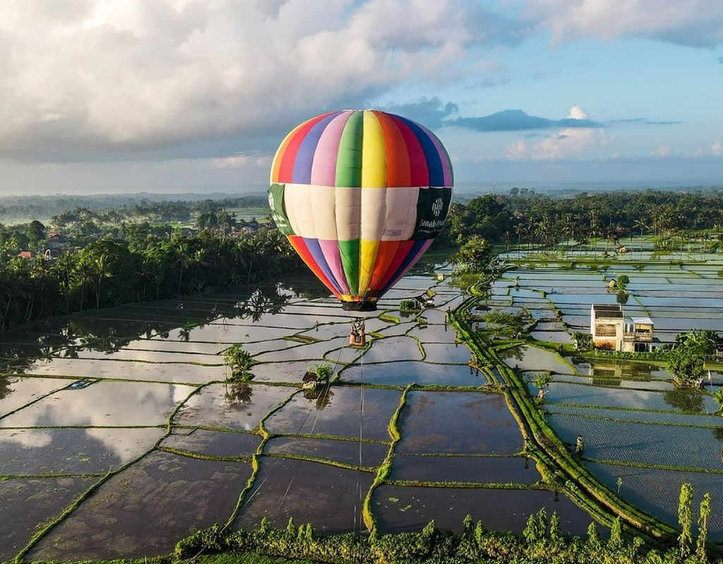 Bali: Tethered Hot Air Balloon Experience with Scenic Views