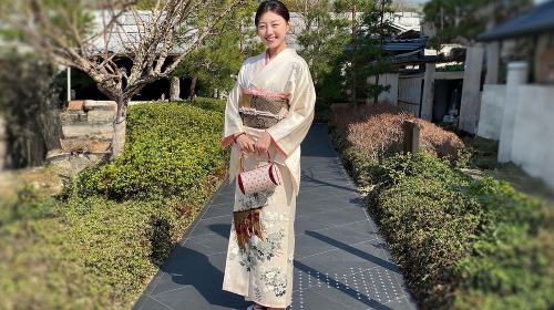 [Kyoto Kimono Rental mimosa Kodaiji Store] *Visiting Kimono Rental Service | Beautiful Attire for Special Occasions*