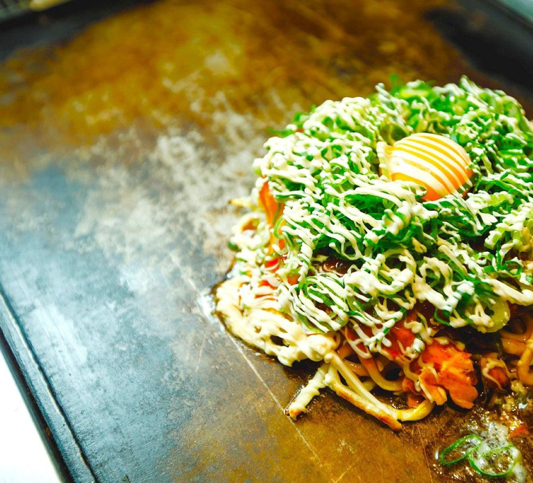 Osaka: 2-Hour Local Street Food Tour – Dotonbori & Namba