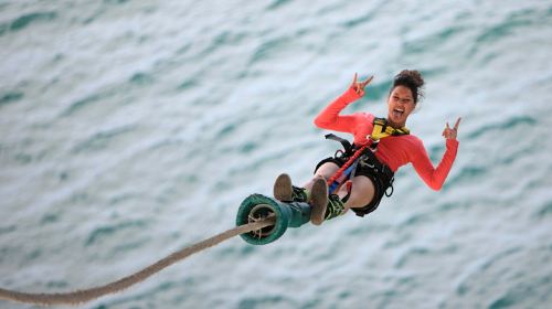 AJ Hackett Auckland Bridge Bungy & Climb