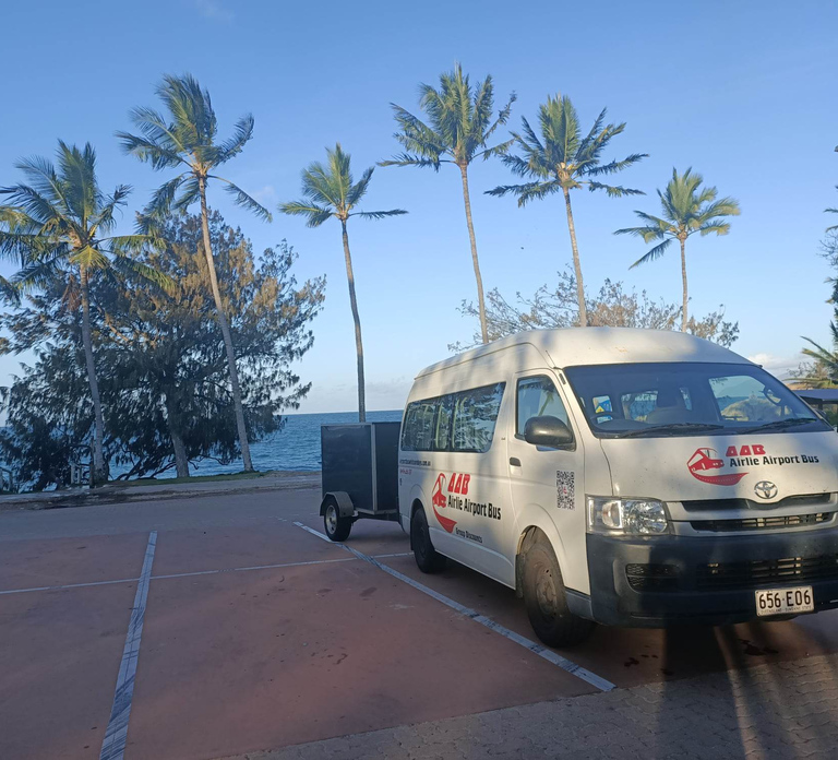 Airlie Beach: Transfer to/from Whitsunday Coast Airport