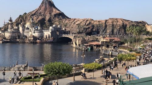 Tokyo DisneySea Park 1-Day Pass with Optional Private Transfers Day Tours