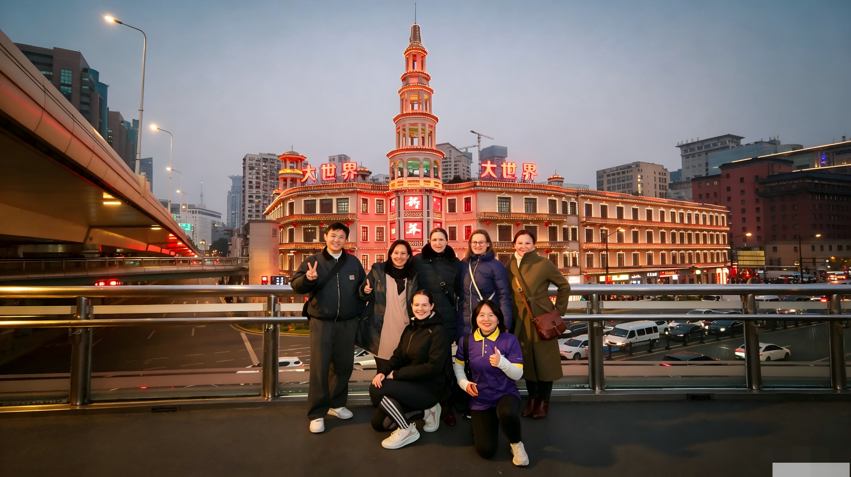 Small Group: Shanghai After Dark Food Tour with 9 tastings
