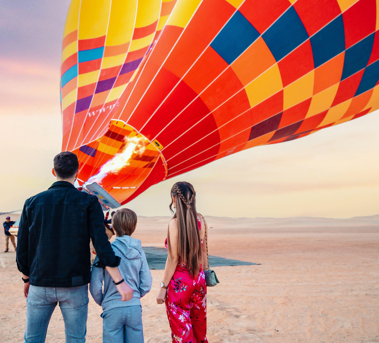 Dubai: Hot Air Balloon with Quad Bike & Camel Ride