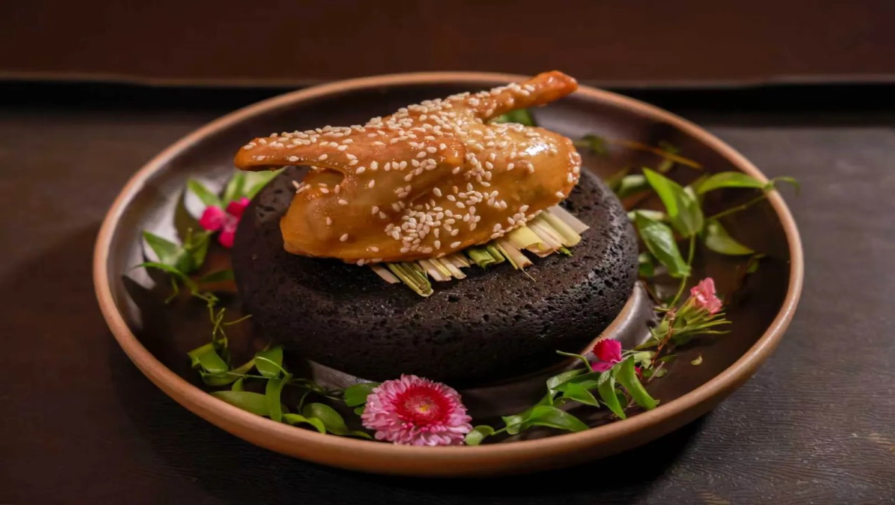 Guangzhou Silk Road Cultural Dinner Show Ticket Immersive Theatre, Chinese Cuisine & Hanfu Experience Attractions