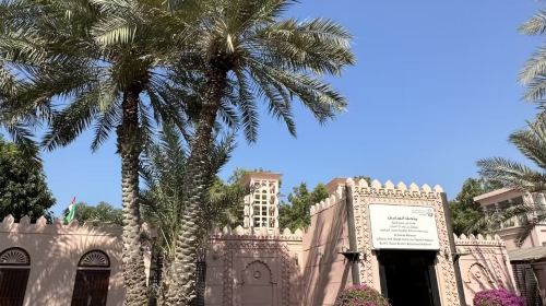 Abu Dhabi day tour: Mosque + Heritage Village + Abu Dhabi Market - visit all must-see spots with one click