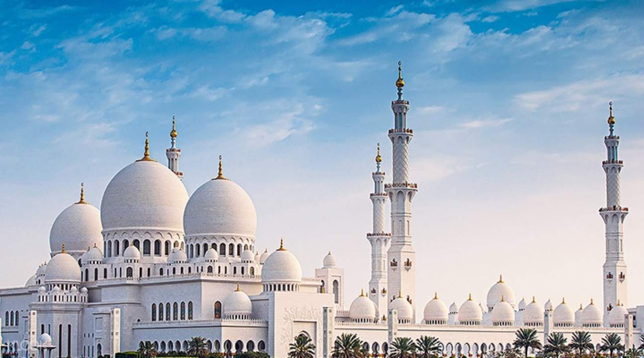 Abu Dhabi City Tour with Evening Desert Safari Experience