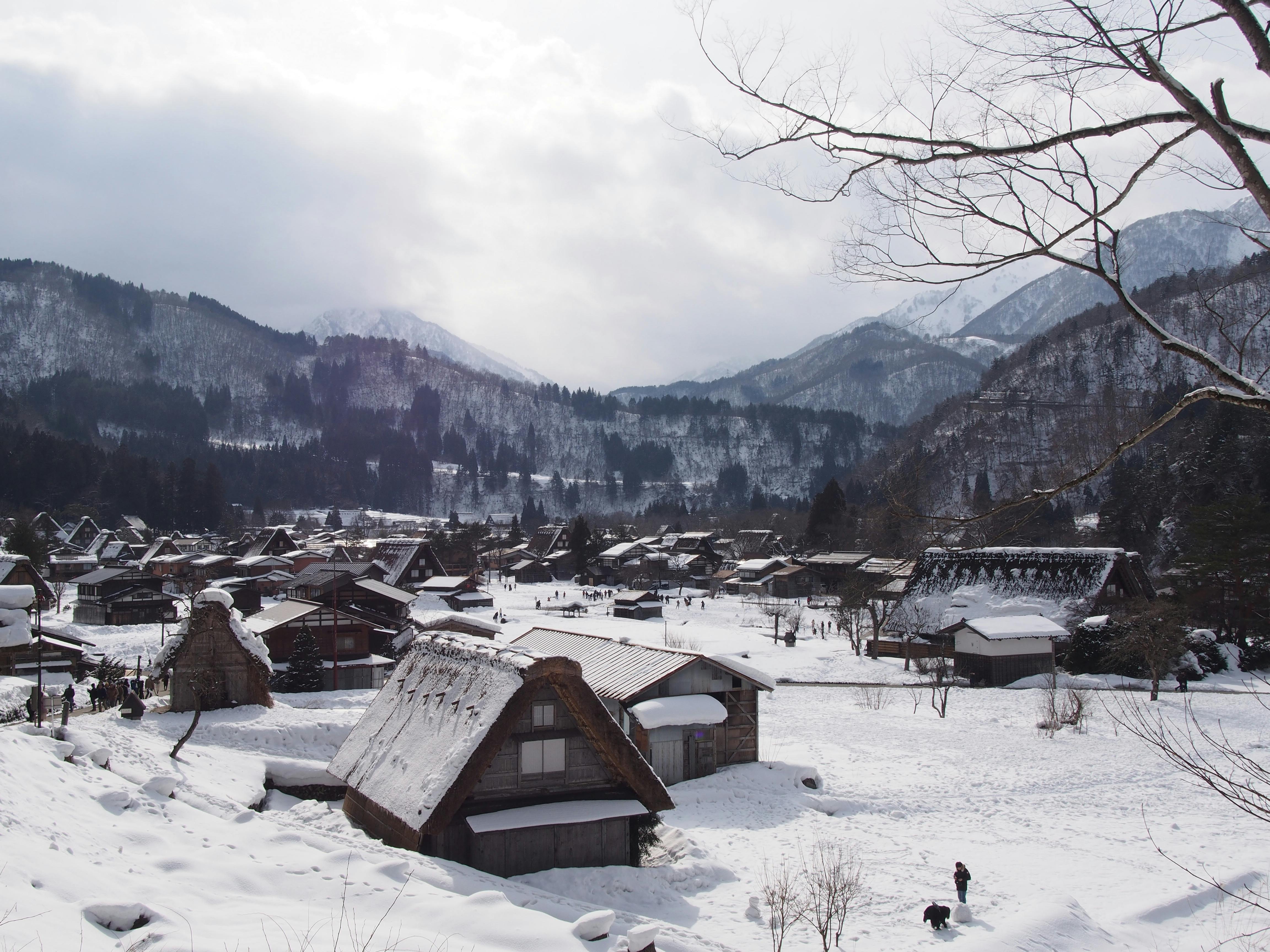 Shirakawago and Kanazawa from Kanazawa