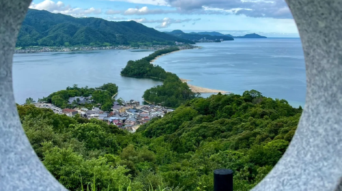 1-day tour to Amanohashidate (one of Kyoto's three scenic ocean views) and Ine funaya with Chinese/English guide