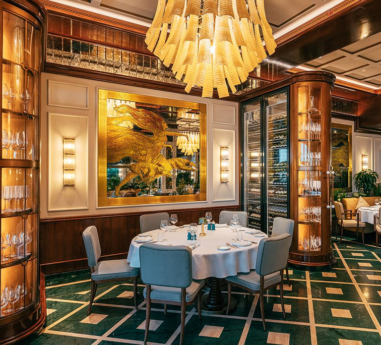 The View Fast Track with an Italian Lunch at Signor Sassi