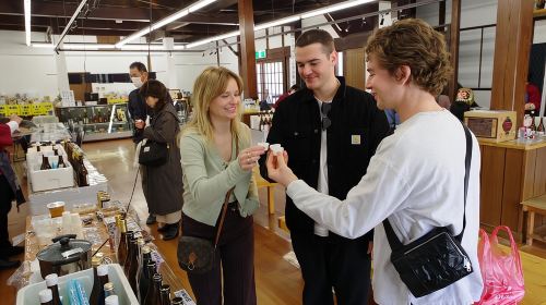 Food & Culture Walk in Nagano: Oyaki, Sake, Matcha & Zenkoji