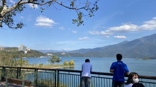 One-way shuttle from Sun Moon Lake to Taipei – Departing from Sun Moon Lake