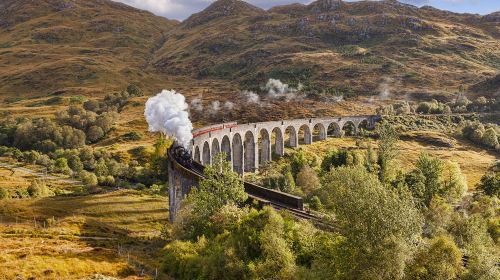 1-day tour to Jacobite steam train + Glenfinnan Viaduct + Mallaig + Loch Ness