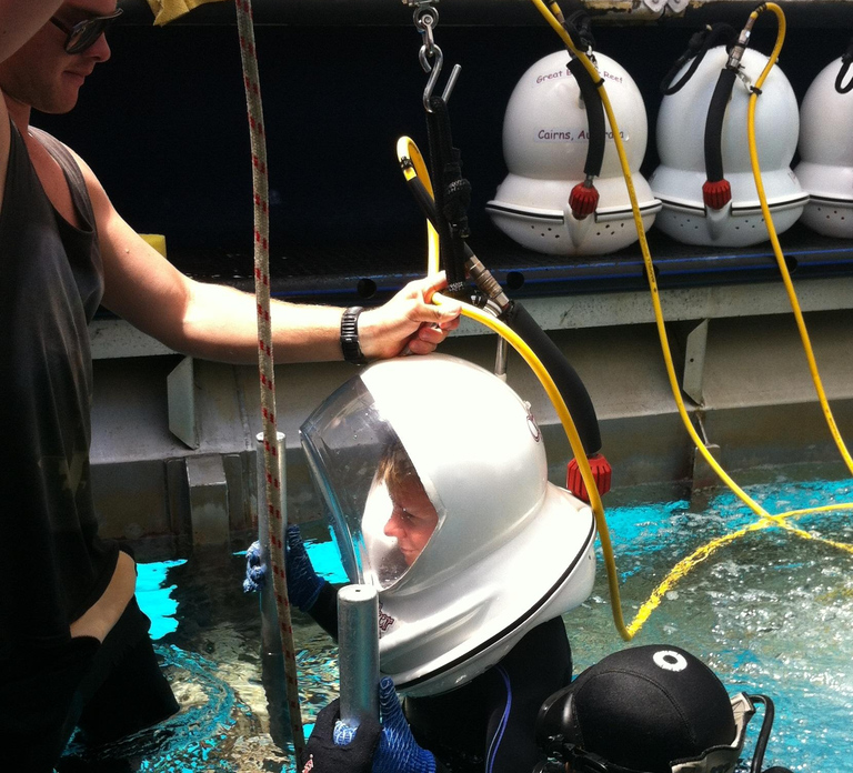 Cairns: Green Island and Seawalker Helmet Dive Combo