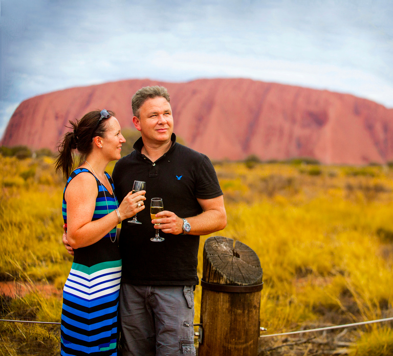 Uluru: Sunset, Sparkling Wine, Cheeseboard & Gourmet BBQ