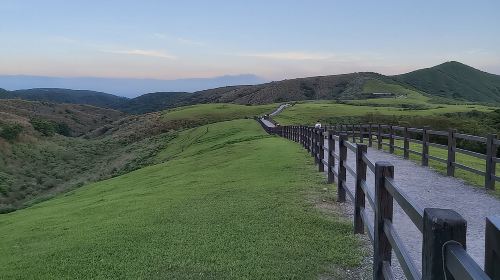 Small-Group: Beitou and Yangmingshan Day Tour from Taipei