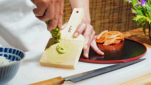 Tokyo Sushi Making Class in Tsukiji with Professional Chef