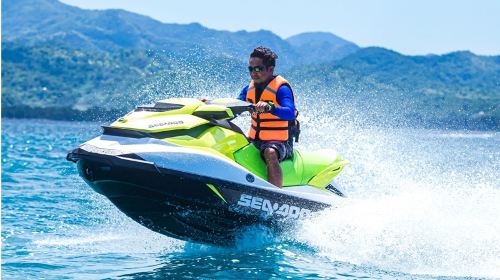 Water activities in Boracay – Underwater walking/parasailing/jet ski/banana boat/UFO