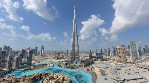 One-day private chartered tour in Dubai: Madinat Jumeirah, Palm Jumeirah, and Al Seef St Day Tours