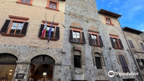 Tower and Casa Campatelli