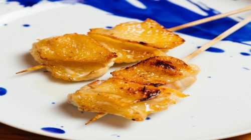 [Yakitori TSUKADA Shibuya] [Premium Set] — Enjoy a whole local chicken, including 8 skewers and your choice of final dish