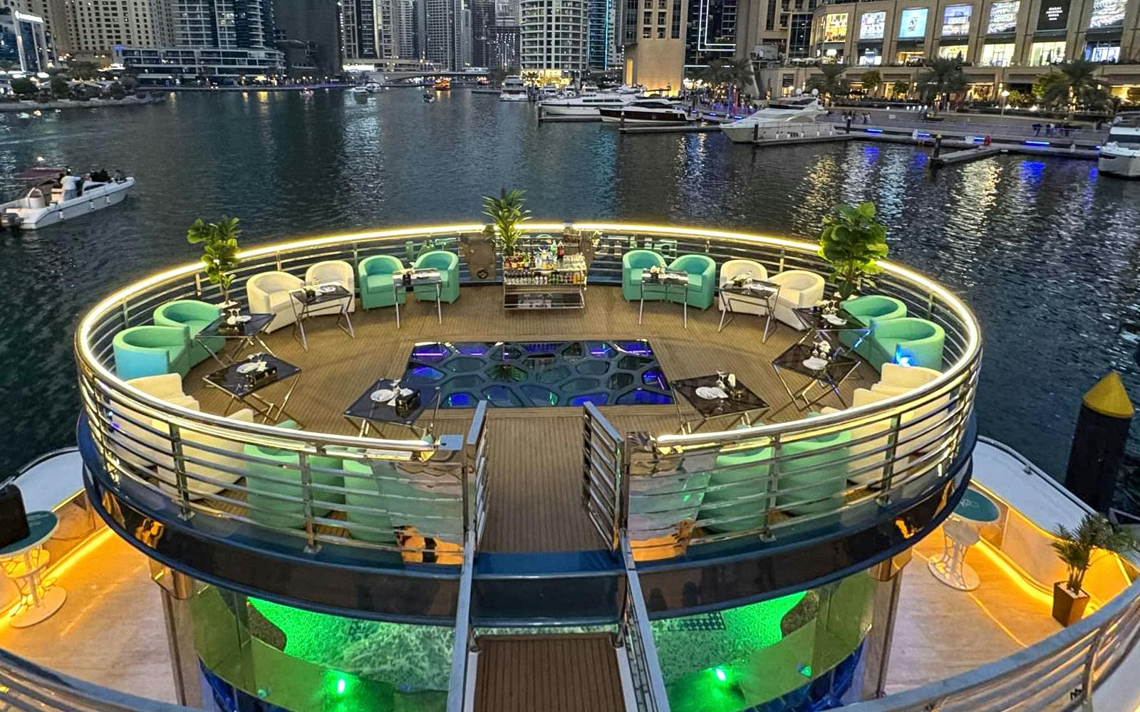 From Dubai Marina: Lotus Mega Yacht Dinner Cruise with Live DJ
