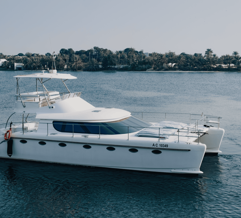 Abu Dhabi Catamaran corniche cruise -3hours