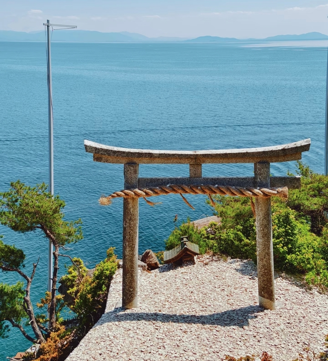 Four Seasons Biwa Lake & La Collina Omihachiman & Nara 1-Day Tour