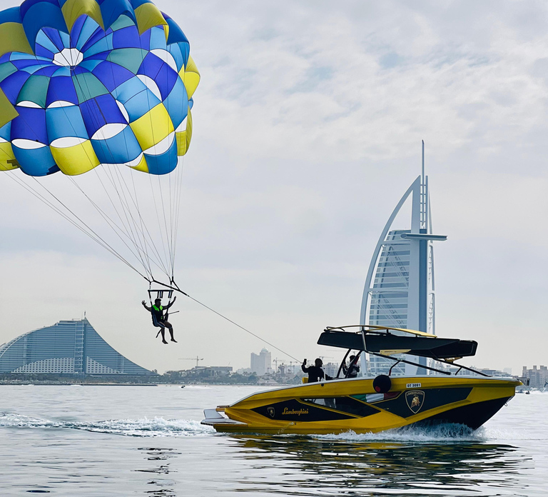 Dubai: Parasailing Experience with Jumeirah Palm Views