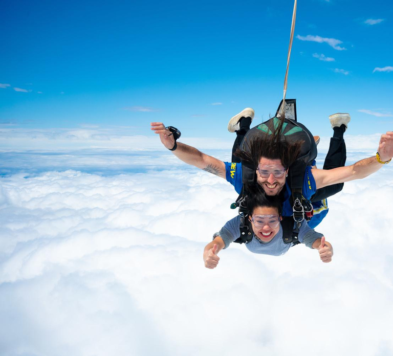 From Melbourne: Tandem Skydive over Great Ocean Road
