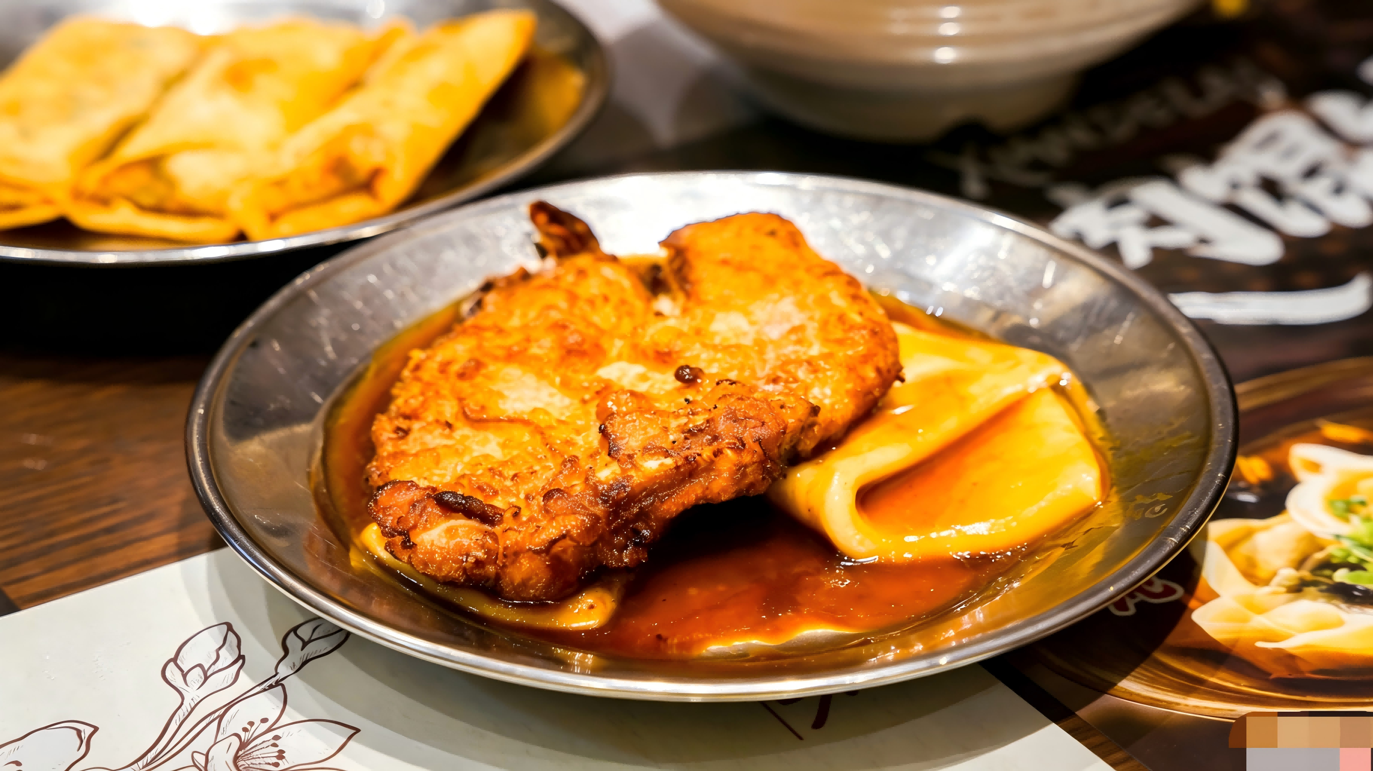 Small Group: Shanghai After Dark Food Tour with 9 tastings