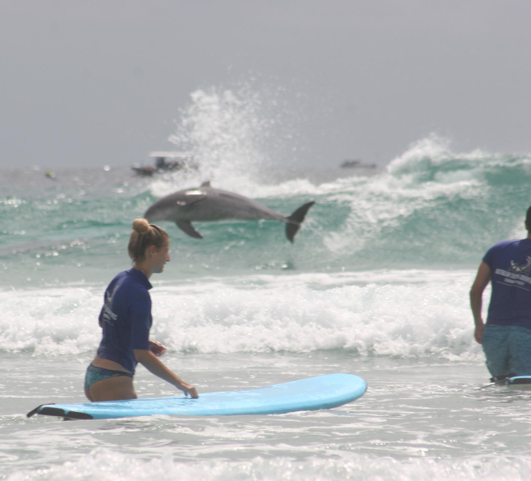 Gold Coast: 2-Hour Private Surf Lesson with Photo Package