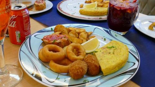 Barcelona: Gastronomic Segway Tour