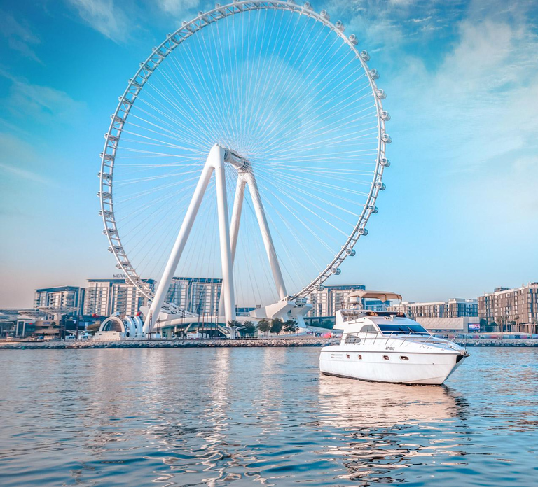Dubai Luxury Yacht Experience - Private Cruise Up to 12